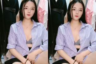 服装店老板娘店里直播自慰!