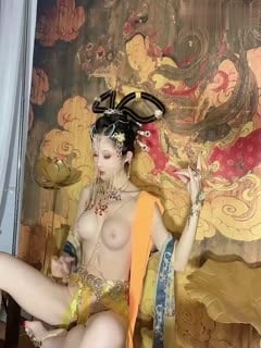 画中仙古色鲜香酥乳玉体,古代妃子穿越2023,怪不得皇帝每天都要翻牌!第01集