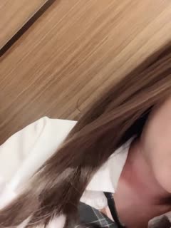 【京鱼儿】19岁童颜巨乳少女~学生服~公园凉亭刺激玩跳蛋!✨✨✨白皙大奶,多毛嫩穴,道具自慰,喷水_212119第02集