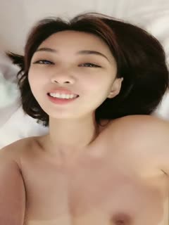❤️强烈推荐❤️月亮姐姐,在广州,身材苗条才80斤,酒店精彩裸秀,激情与哥哥作战,快点操我,啊啊啊~快受不了啦!第04集