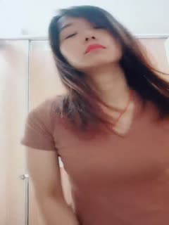 清纯小野喵】在外资公司上班美丽小姐姐~上班偷偷直播!~!!✨✨✨--无声音时是主播关的,怕泄露公司机密_20220531_090454第04集