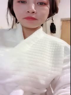 巨乳颜值孕妇和亲妹妹一起下海:我快生了,快生孩子啦,捏住乳头往里头按,啊啊啊,爽老公。还有奶水喝!第04集