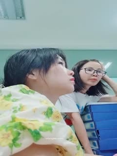 清纯小野喵】在外资公司上班美丽小姐姐~上班偷偷直播!~!!✨✨✨--无声音时是主播关的,怕泄露公司机密_20220530_145058第01集