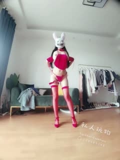 极品身材爆乳女神【私人玩物】3月最新作品,红色情趣肚兜铃铛,白虎嫩嫩极品身材33P2V01第01集