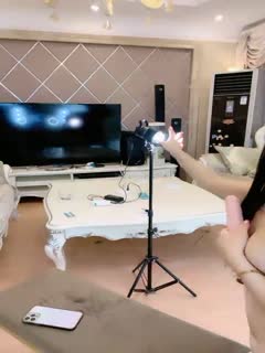 重磅!顶级绿播下海~【小萧】道具自慰!超迷人~精都射绝了✨✨✨--土豪大哥金钱攻势下,终于脱光20220817-013548-649第01集