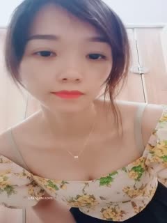 清纯小野喵】在外资公司上班美丽小姐姐~上班偷偷直播!~!!✨✨✨--无声音时是主播关的,怕泄露公司机密_20220530_145058第05集