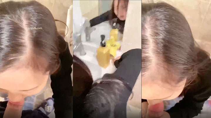 【真实】趁妈妈在卫生间的机会,把妈妈勾引起性欲给操了的啊