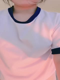 直播_萝莉学生妹情趣耳朵白丝袜,撩起衣服揉捏奶子,近距离特写粉嫩美穴