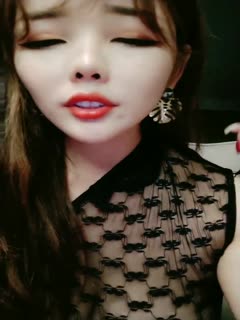 女神级刚下海美女,情趣装拨开丁字裤.