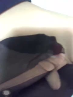 【成年母子乱伦】宠爱幼子的母亲，从小就培养口交和丝袜！