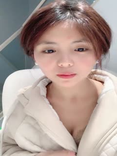 甜美颜值妹妹!娇小身材非常耐操!服装店地上操逼.