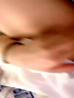小美女爱诱惑清纯极品萝莉萌妹纸小尺度诱惑,圆润美臀好身材撩起衣服揉奶子,掰开粉穴特写,洞洞很小还需要