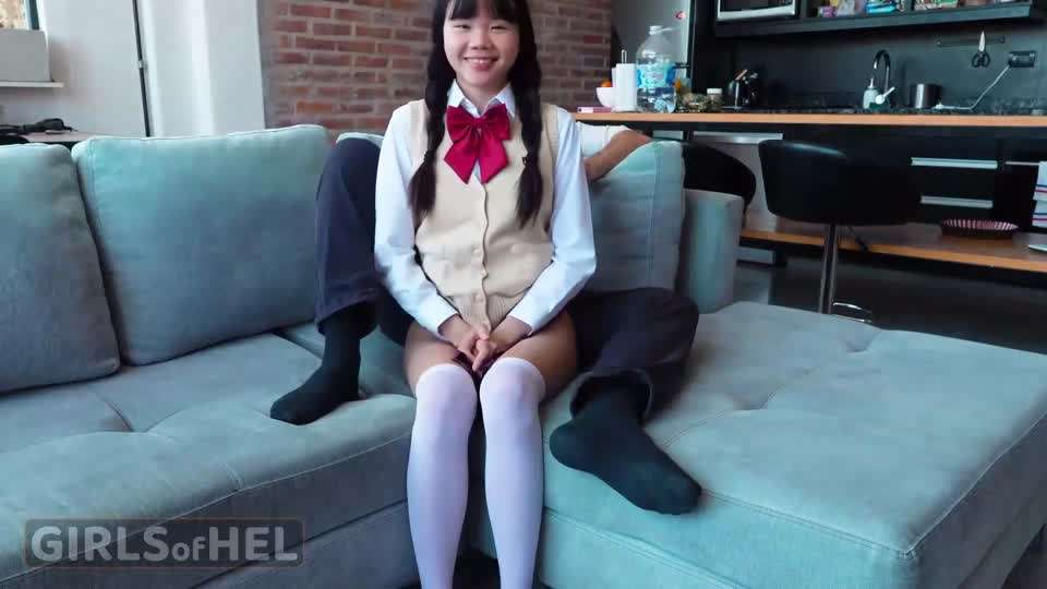 亚裔萝莉P站博主 FlameHEL 与外国大叔BDSM,道具捆绑强制高潮被活活操哭!第八弹#亚裔#射精#骚逼#挑逗#萝莉#性交