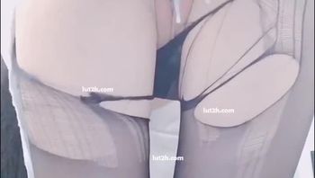 推特网红cuteli占星猫私拍福利,紧身牛仔裤黑丝翘臀挑逗