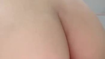 推特网红女神吃定你私拍福利,超美小翘臀弹性十足