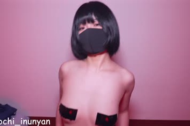 女孩在监狱里性需求强烈,在狱警面前自慰-1(中国狱服、引诱、脚交、自慰)