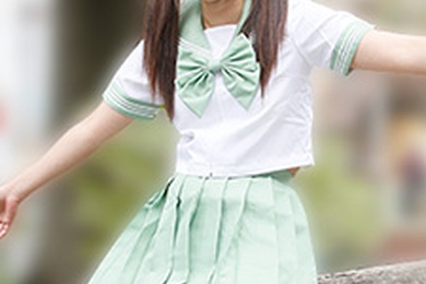 制服时代~JK素人妹子用嘴服侍我~夏野亚希